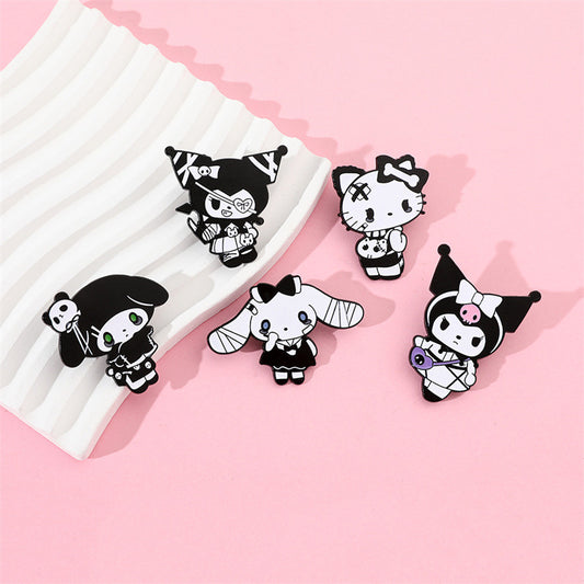 Pines de Sanrio Gótico